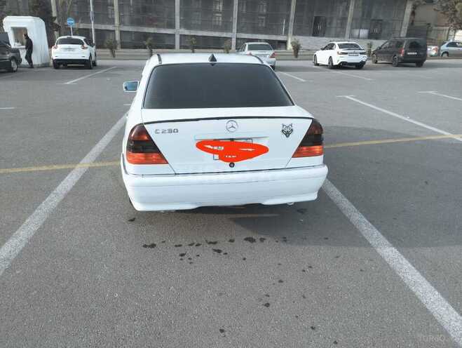Mercedes C 230 1998, 298,000 km - 2.3 l - Bakı