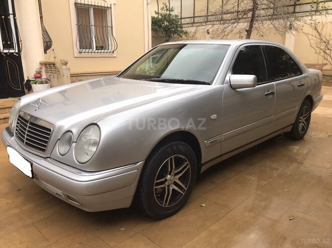 Mercedes E 230 1996, 380,000 km - 2.3 л - Bakı