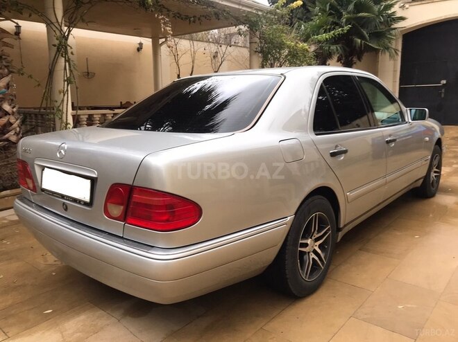 Mercedes E 230 1996, 380,000 km - 2.3 л - Bakı