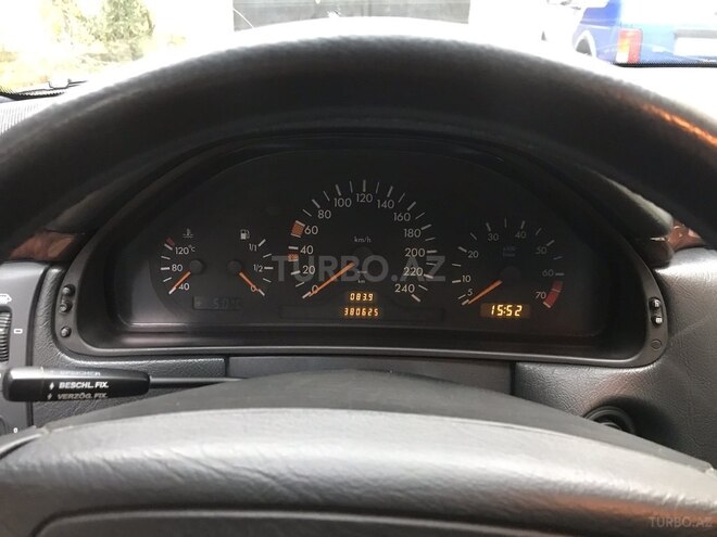 Mercedes E 230 1996, 380,000 km - 2.3 л - Bakı