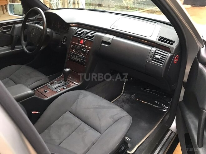 Mercedes E 230 1996, 380,000 km - 2.3 л - Bakı