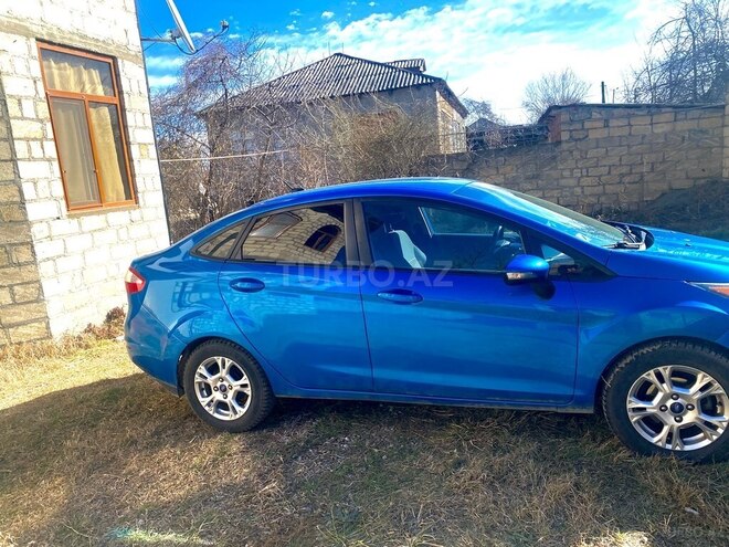 Ford Fiesta 2014, 111,630 km - 1.6 l - Bakı