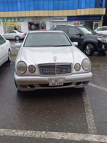 Mercedes E 320 1995, 385,600 km - 3.2 l - Bakı