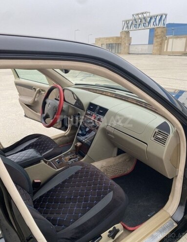 Mercedes C 230 1999, 239,000 km - 2.3 l - Bakı
