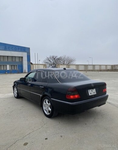 Mercedes C 230 1999, 239,000 km - 2.3 l - Bakı