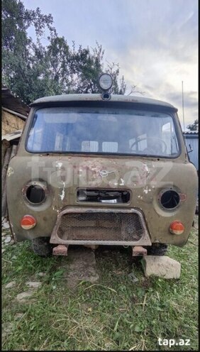 UAZ 452 1983, 386,000 km - 2.5 l - Qusar