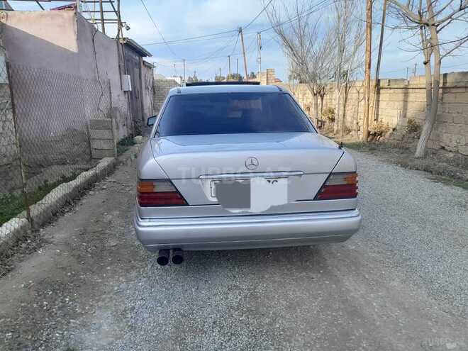 Mercedes E 220 1994, 347,891 km - 2.2 l - Bakı