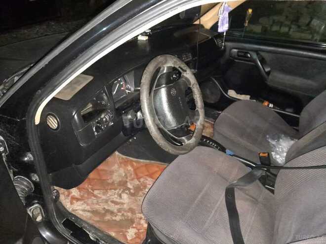 Volkswagen Golf 1997, 300,000 km - 2.0 л - Cəlilabad