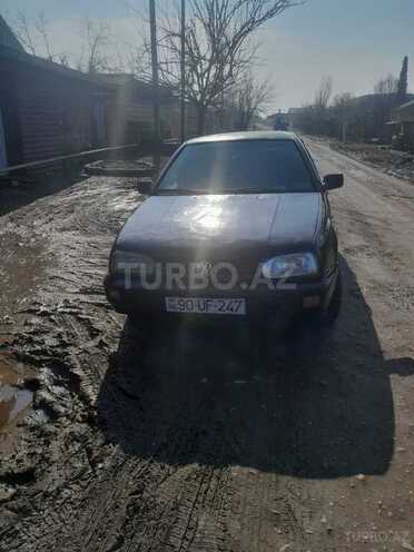 Volkswagen Golf 1997, 300,000 km - 2.0 л - Cəlilabad