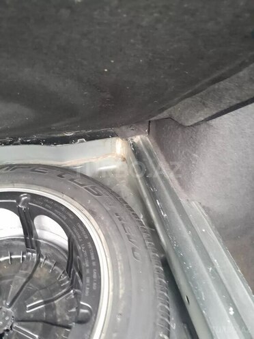 Mercedes E 240 1998, 337,217 km - 2.4 l - Göyçay