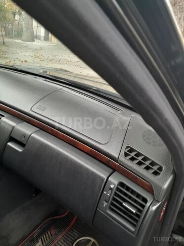 Mercedes E 240 1998, 337,217 km - 2.4 l - Göyçay