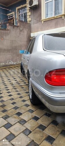 Mercedes E 240 1999, 350,000 km - 2.4 л - Bakı