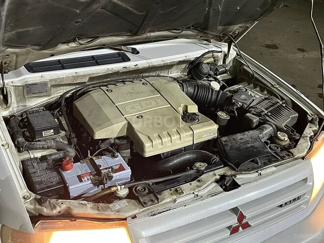 Mitsubishi Pajero io 2000, 100,000 km - 1.8 l - Bakı