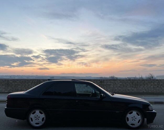 Mercedes C 220 1995, 400,000 km - 2.2 l - Bakı