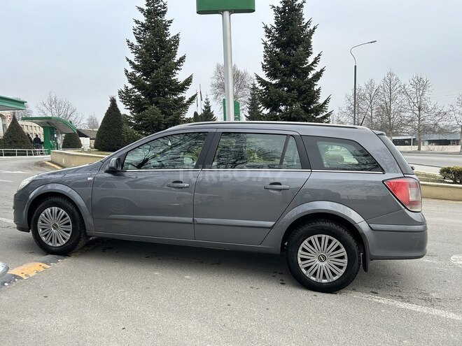 Opel Astra 2005, 214,000 km - 1.4 l - İsmayıllı
