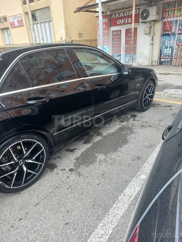 Mercedes E 220 2010, 225,005 km - 2.2 l - Bakı