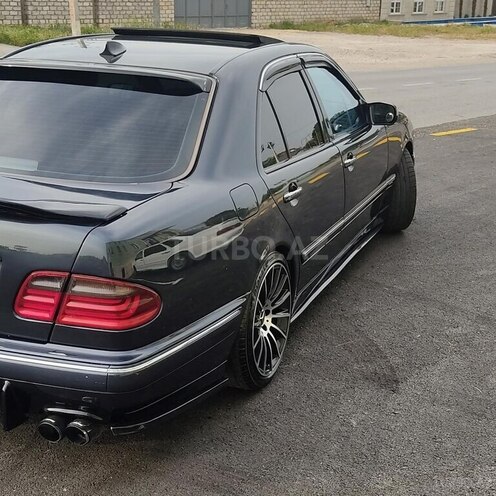 Mercedes E 320 2000, 386,000 km - 3.2 l - Bakı