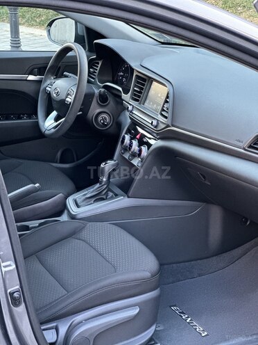 Hyundai Elantra 2019, 16,000 km - 2.0 l - Bakı