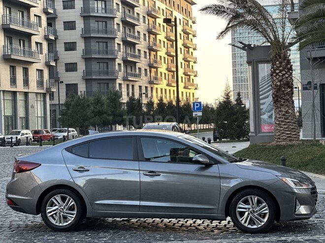 Hyundai Elantra 2019, 16,000 km - 2.0 l - Bakı