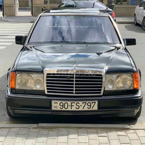 Mercedes E 250 1992, 352,000 km - 2.5 l - Bakı