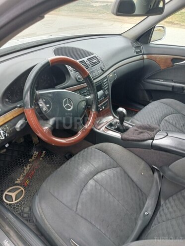 Mercedes E 220 2003, 487,000 km - 2.2 л - Bakı
