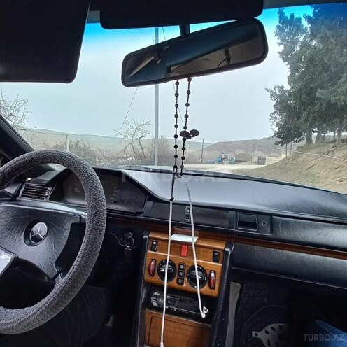 Mercedes E 200 1990, 450,200 km - 2.0 l - Xaçmaz