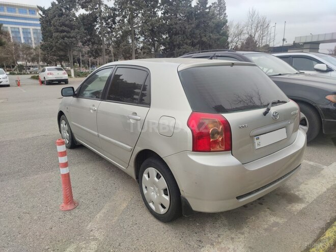 Toyota Corolla 2005, 236,000 km - 1.4 l - Bakı