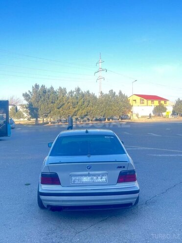 BMW 318 1996, 302,678 km - 1.8 l - Sumqayıt