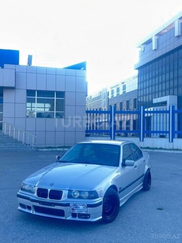 BMW 318 1996, 302,678 km - 1.8 l - Sumqayıt