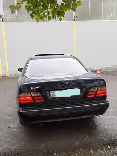 Mercedes E 240 2001, 269,268 km - 2.6 l - Bakı