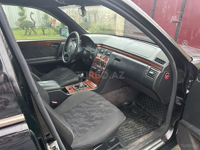 Mercedes E 200 1998, 700,000 km - 2.0 l - Bakı