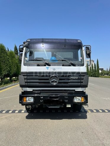 Mercedes Atego 1824 1999, 350,000 km - 6.8 л - Gəncə