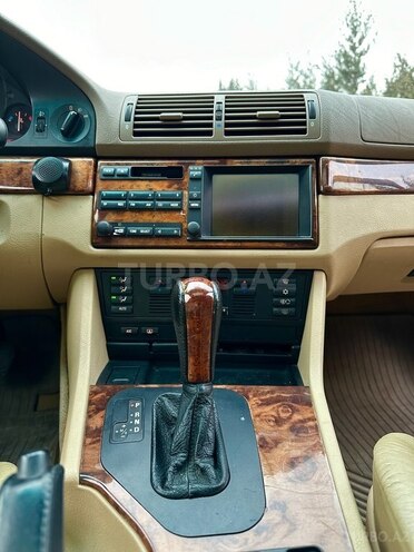 BMW 525 2000, 260,000 km - 2.5 l - Bakı