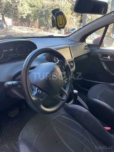 Peugeot 208 2013, 68,000 km - 1.6 l - Bakı