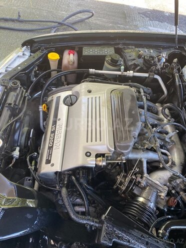 Nissan Maxima 1999, 292,580 km - 3.0 l - Qax