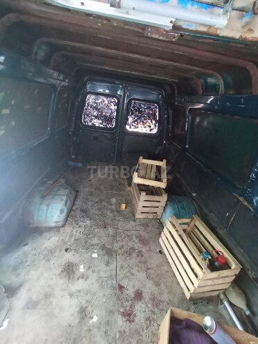 GAZ 2705 1998, 300,000 km - 2.4 l - Quba