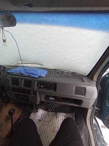 GAZ 2705 1998, 300,000 km - 2.4 l - Quba
