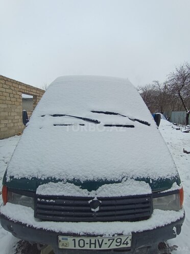 GAZ 2705 1998, 300,000 km - 2.4 l - Quba