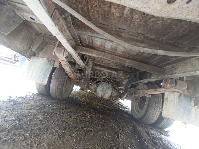 GAZ 2705 1998, 300,000 km - 2.4 l - Quba