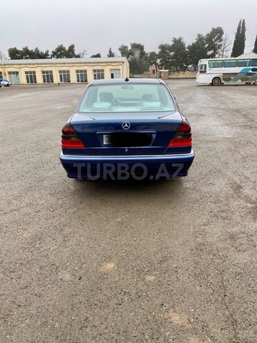 Mercedes C 240 1997, 276,000 km - 2.4 l - Tovuz