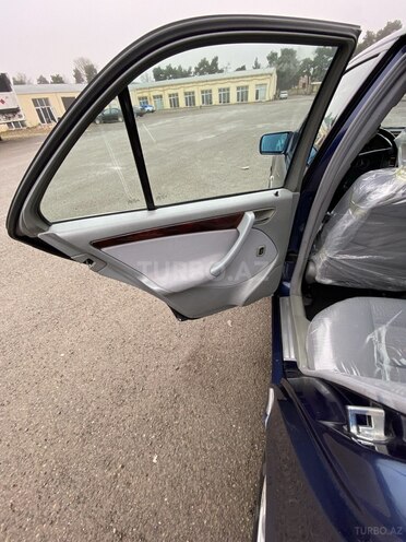 Mercedes C 240 1997, 276,000 km - 2.4 l - Tovuz