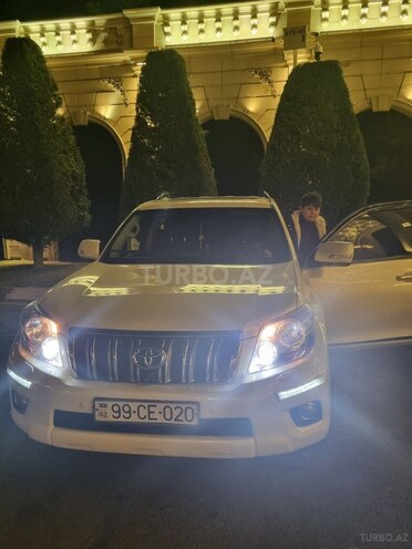 Toyota Prado 2012, 137,000 km - 4.0 l - Gəncə