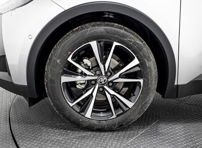 Toyota C-HR-9