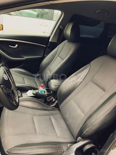 Hyundai i30 2013, 217,600 km - 1.6 л - Bakı