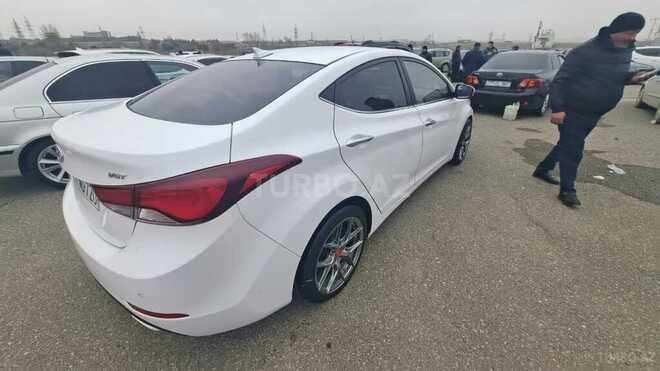 Hyundai Elantra 2015, 168,500 km - 1.6 l - Bakı