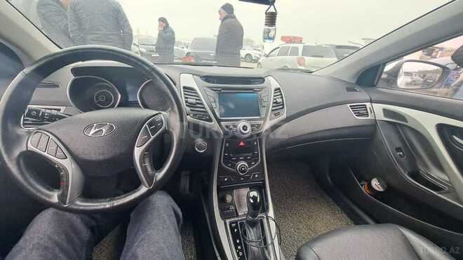Hyundai Elantra 2015, 168,500 km - 1.6 l - Bakı