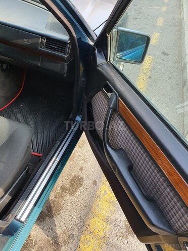 Mercedes E 300 1994, 620,000 km - 3.0 l - Bakı