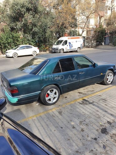Mercedes E 300 1994, 620,000 km - 3.0 l - Bakı