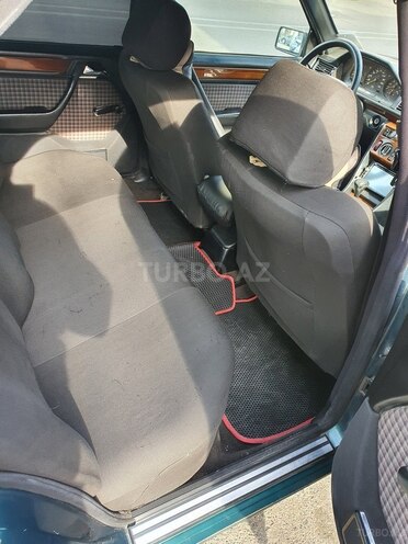 Mercedes E 300 1994, 620,000 km - 3.0 l - Bakı