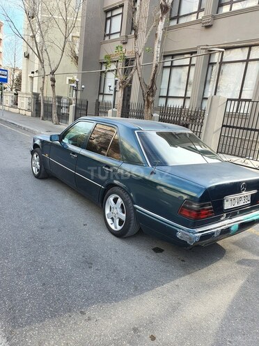 Mercedes E 300 1994, 620,000 km - 3.0 l - Bakı